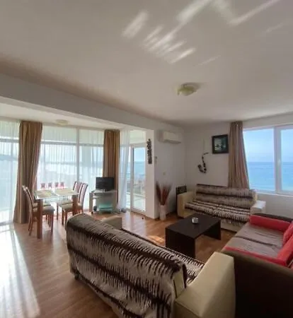 Havana And Mountain Views Διαμέρισμα *