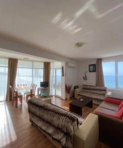 Havana And Mountain Views Διαμέρισμα *